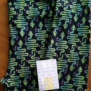 LuLaRoe OS Snake Leggings NWT One Size Green LLR